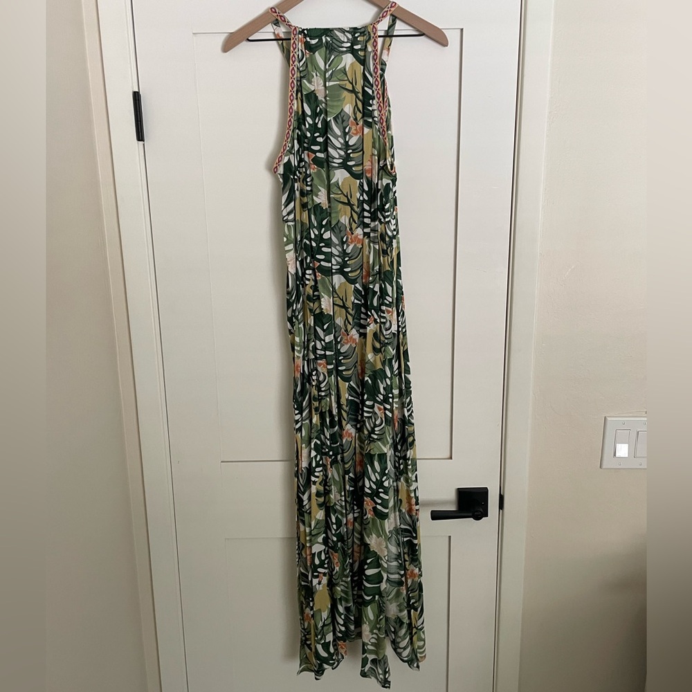 Green Halter Neck Sleeveless Maxi Sundress - Picture 4 of 6